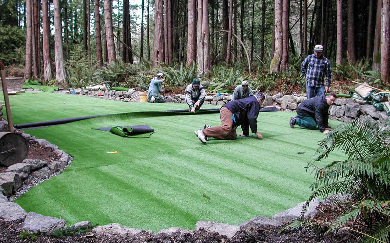 Putting Green Installation Hunts Point